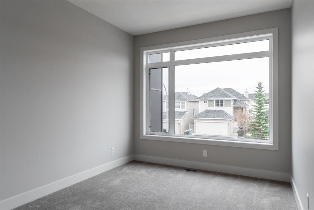261 Royal Elm - Thumbnail 4