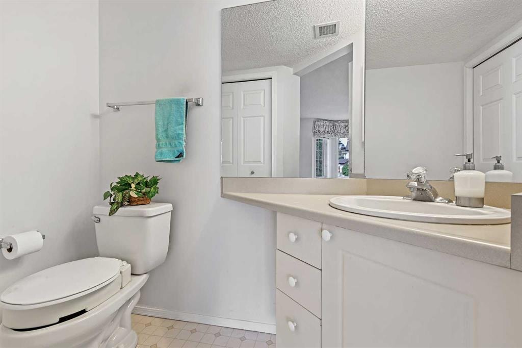 1206 Sienna Park - Thumbnail 4