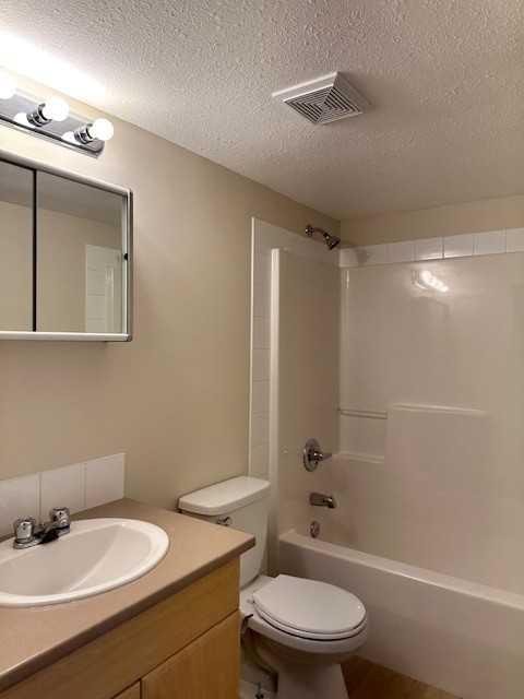 9604 Manning - Thumbnail 3
