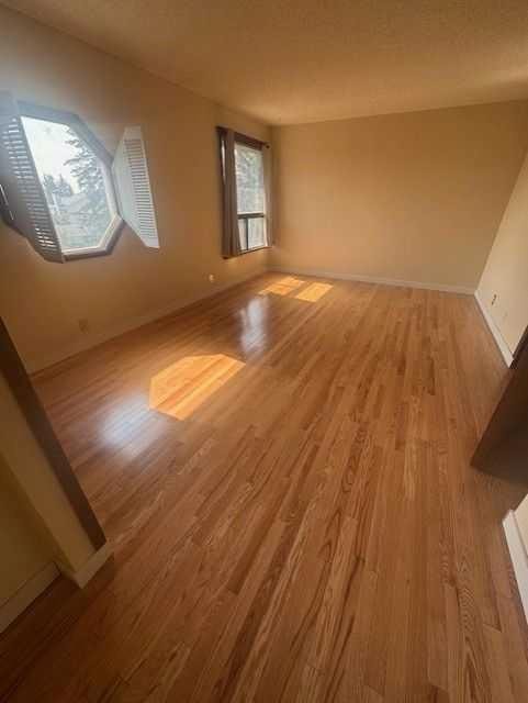 8007 Ranchview - Thumbnail 2