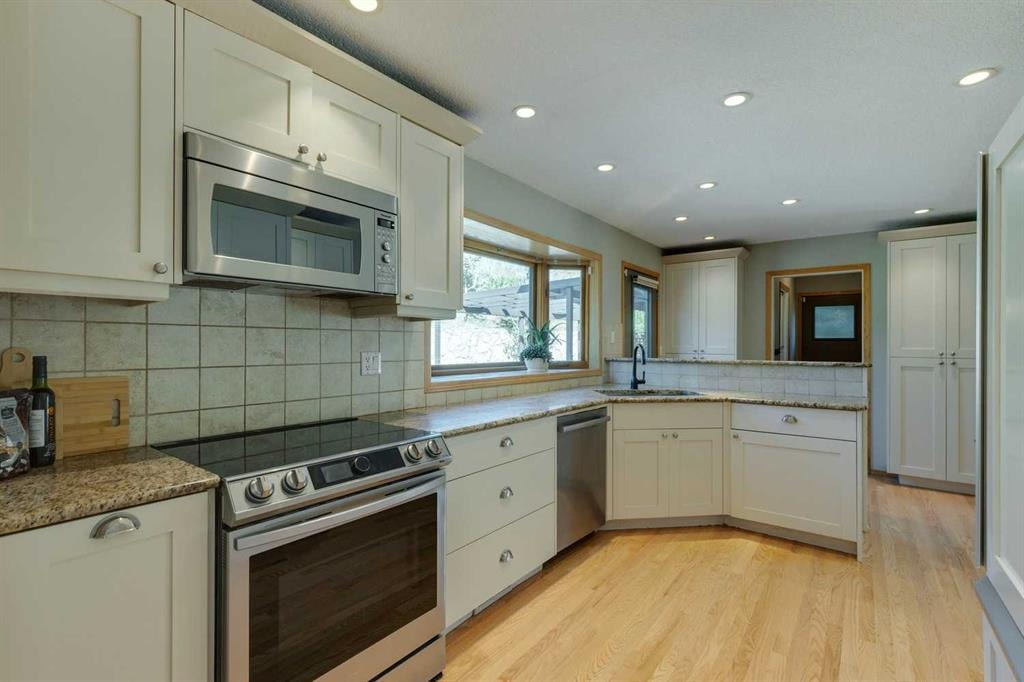 523 Ranch Estates - Thumbnail 2