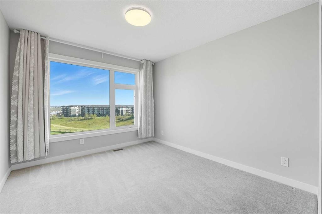 85 Sage Hill - Thumbnail 3