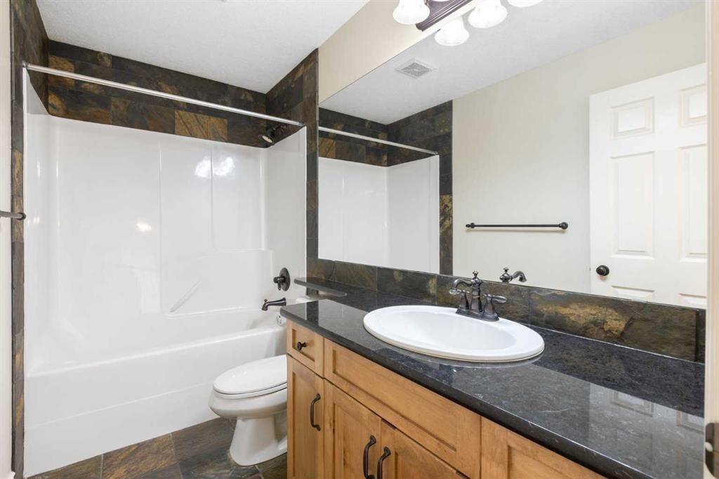 119 Auburn Bay - Thumbnail 2