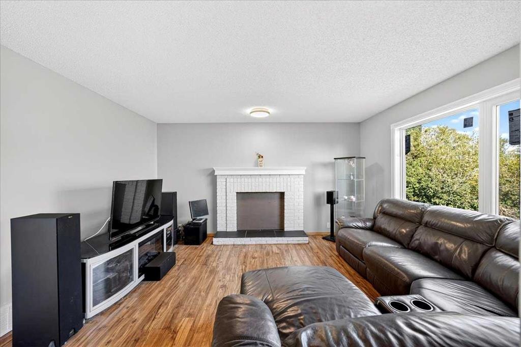 64 Macewan Park - Thumbnail 4