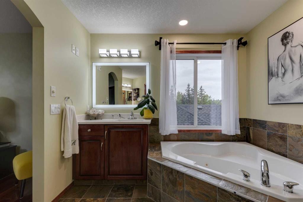 142 Discovery Ridge - Thumbnail 4