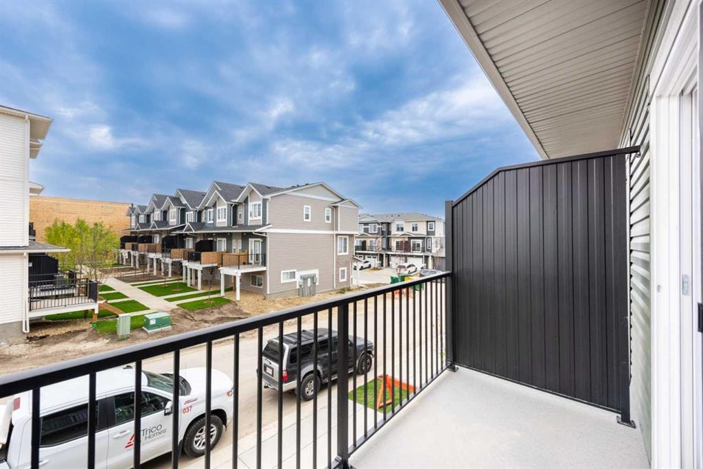1027 Sage Hill - Thumbnail 4