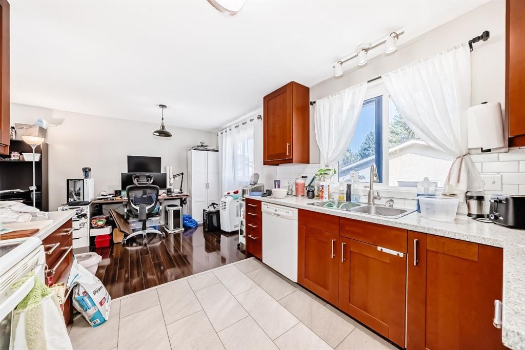 11151 Braeside - Thumbnail 3