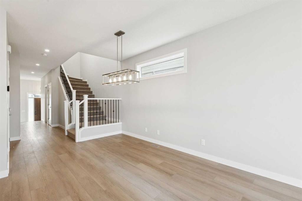 215 Greenwich - Thumbnail 2