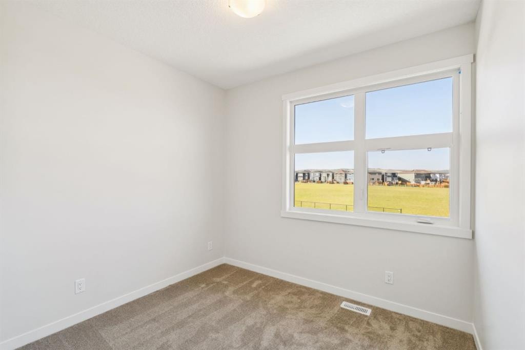 400 Belmont - Thumbnail 2