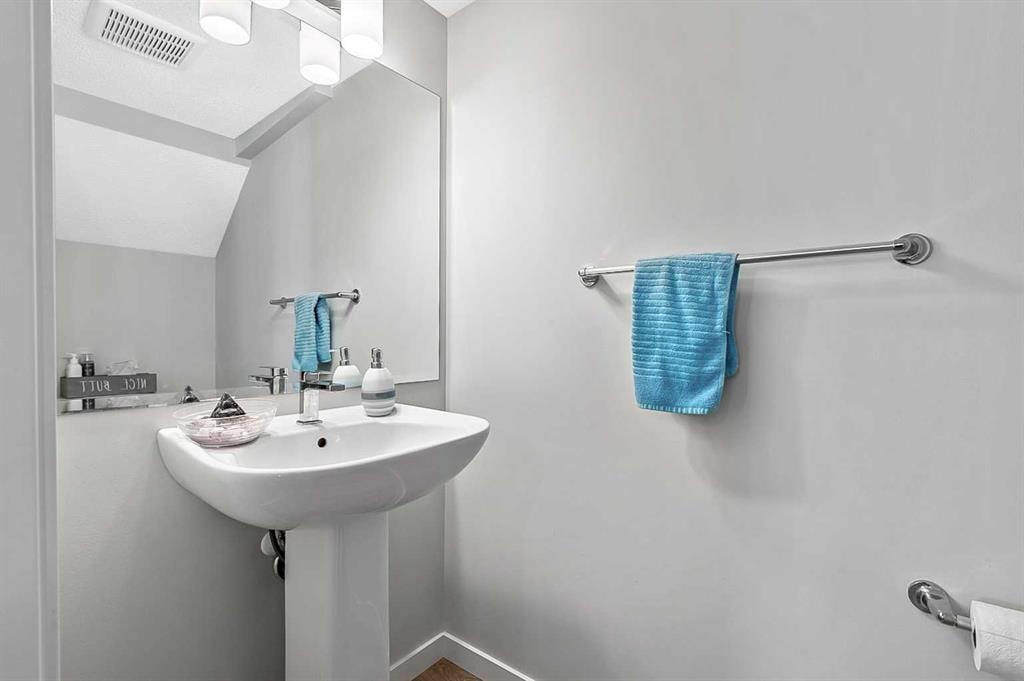 130 Cranbrook - Thumbnail 3