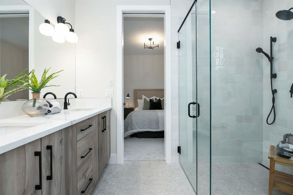 102 West Glen - Thumbnail 3