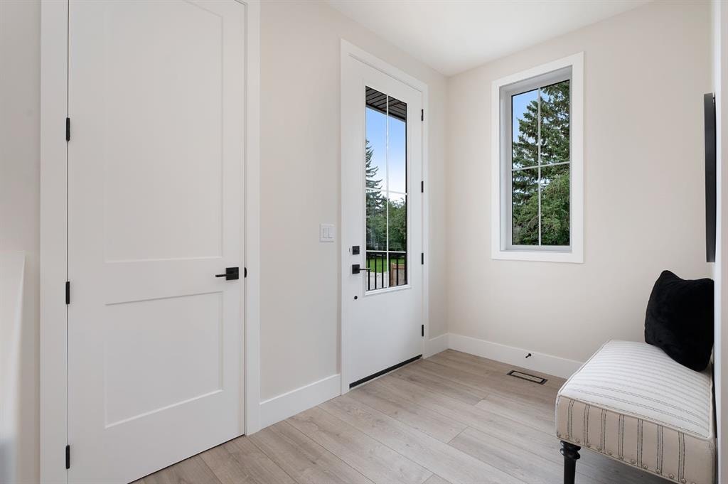 102 West Glen - Thumbnail 4