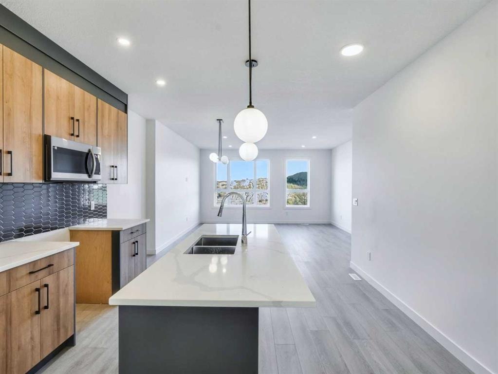 231 Sage Hill - Thumbnail 4