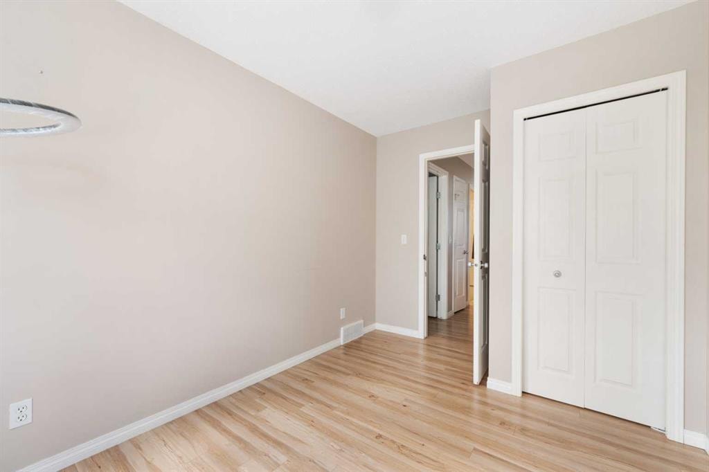 152 Royal Oak - Thumbnail 3