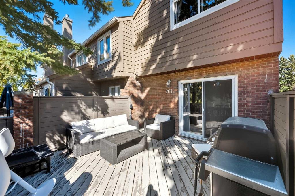 829 Coach Bluff - Thumbnail 2