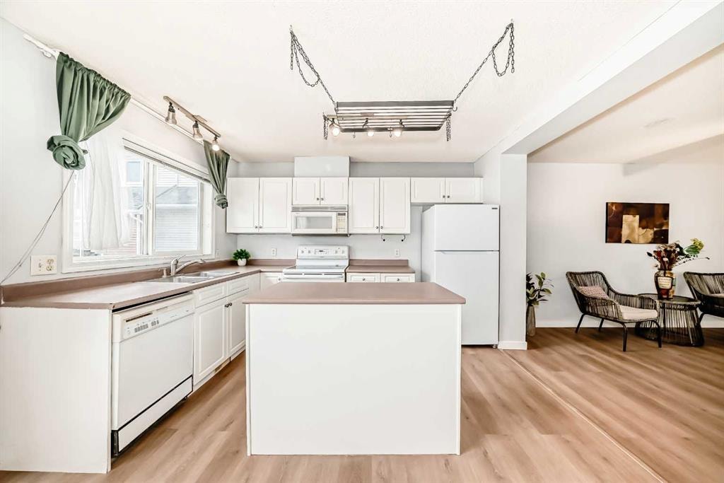 270 Mckenzie Towne - Thumbnail 3
