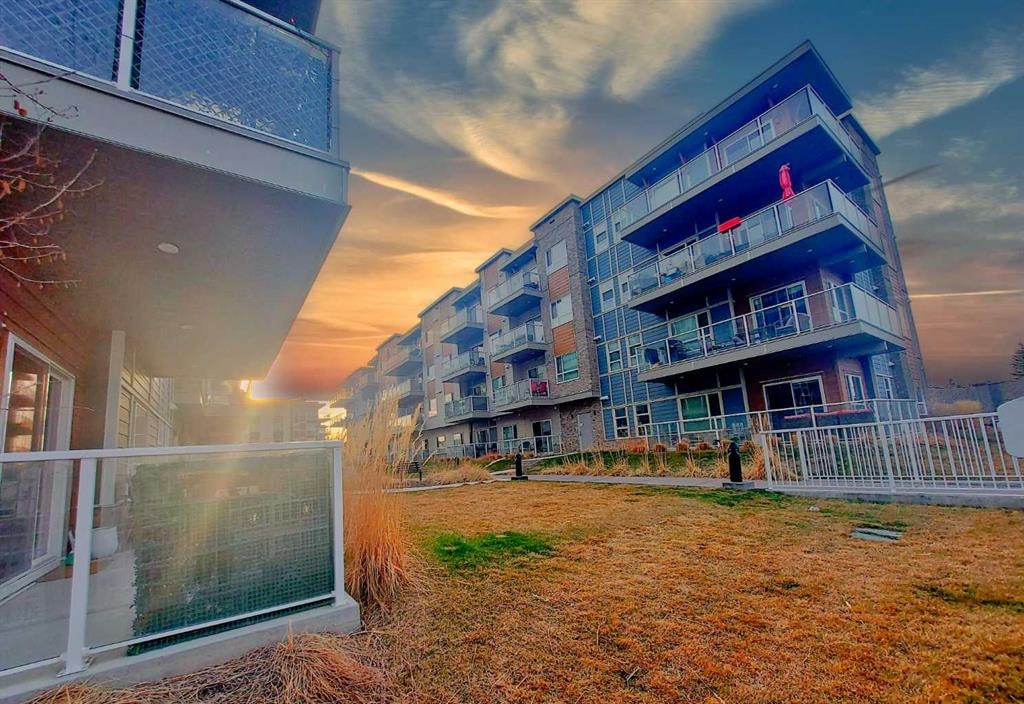 200 HARVEST HILLS - Thumbnail 2