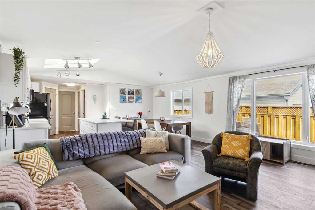 540 Mckinlay - Thumbnail 4