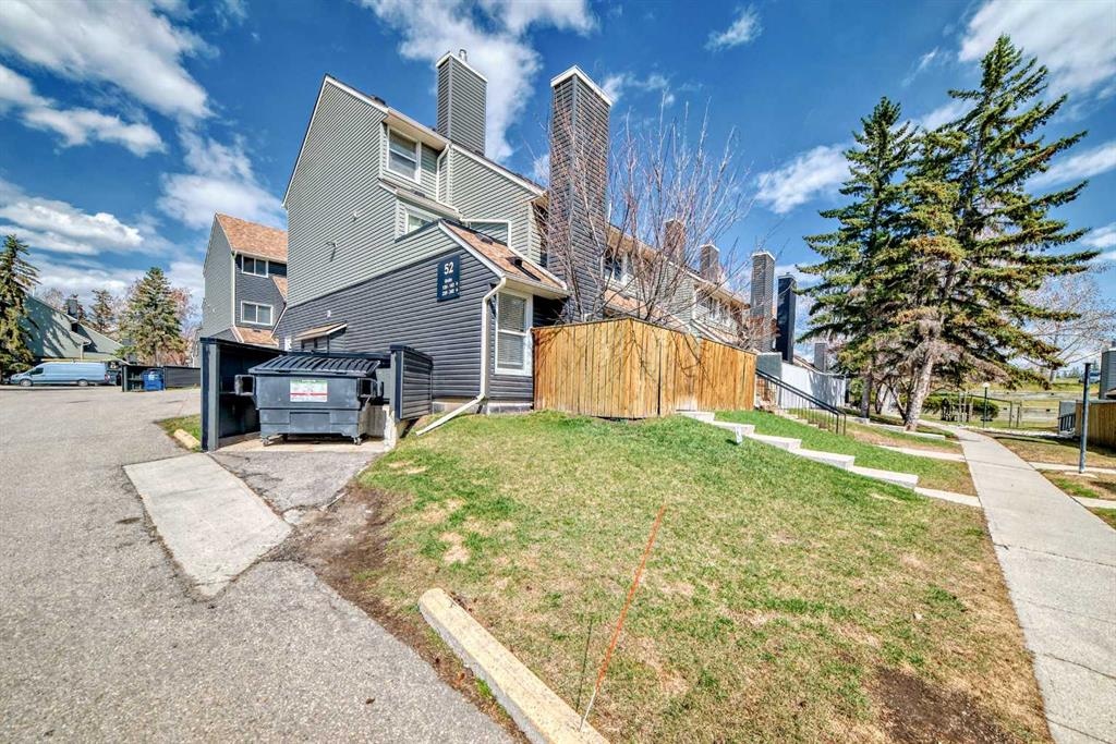 52 Glamis - Main Image