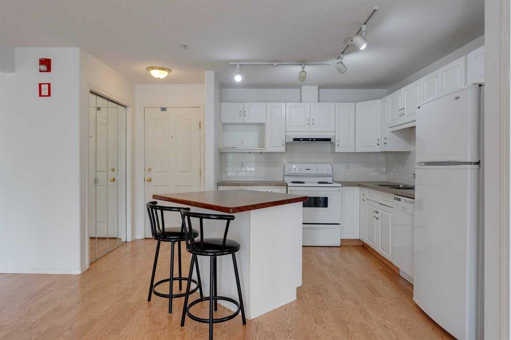 165 Manora - Main Image