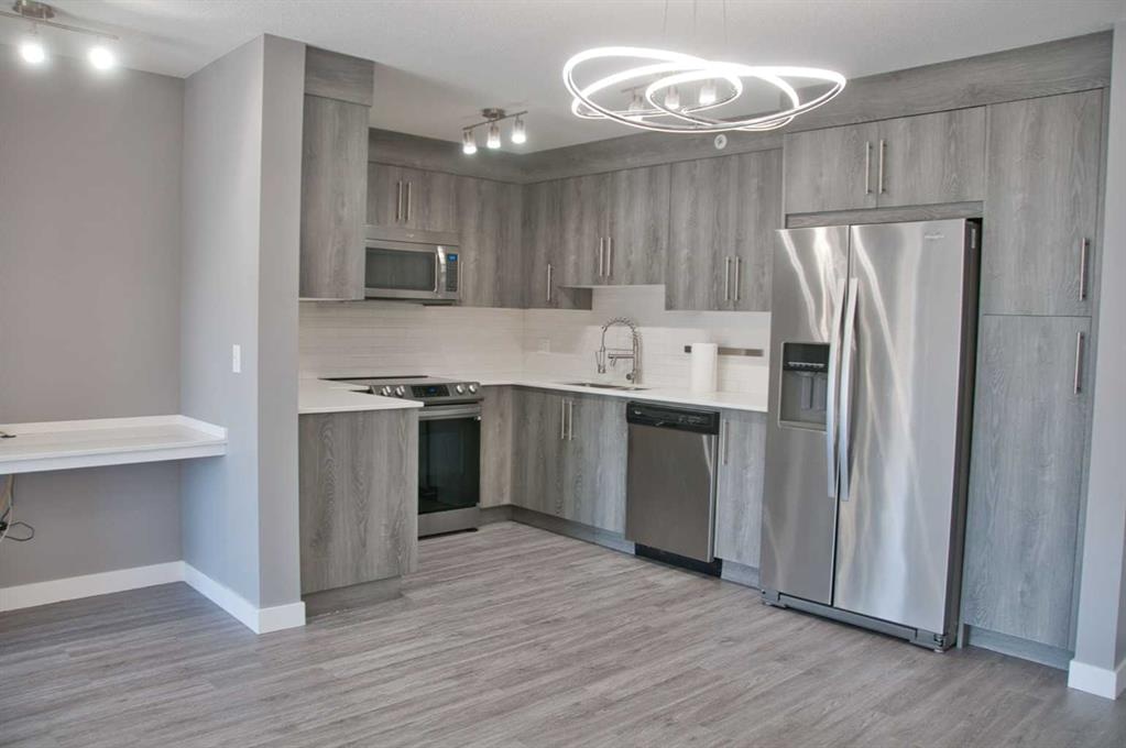 302 Skyview Ranch - Main Image