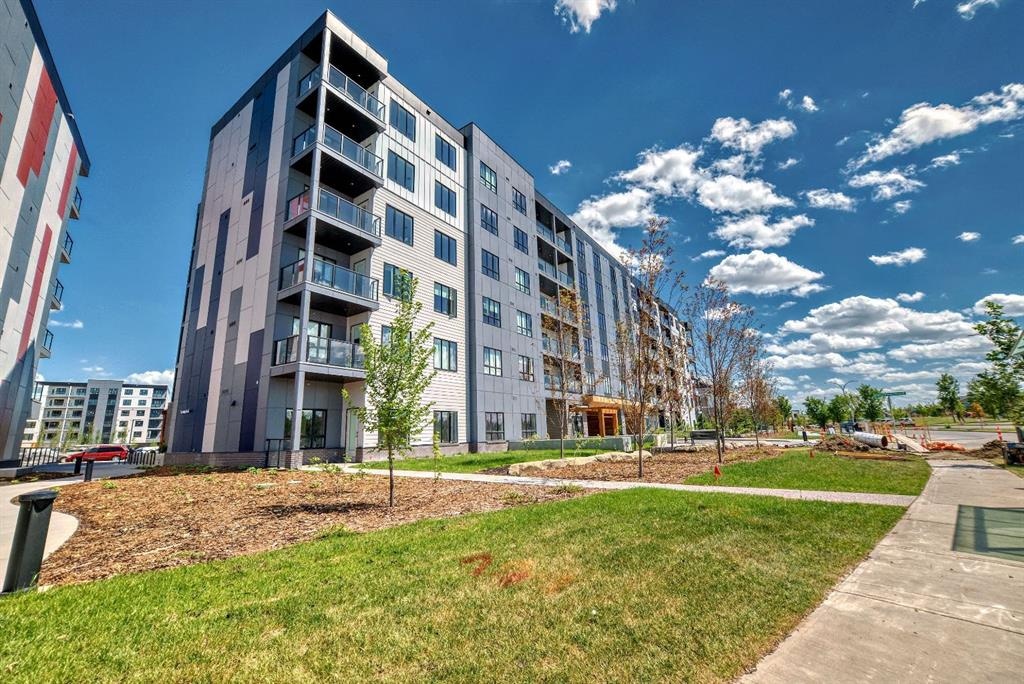 60 Skyview Ranch - Main Image