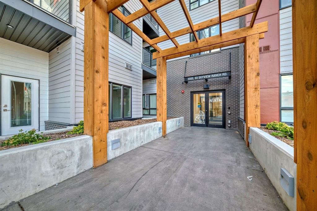 60 Skyview Ranch - Main Image