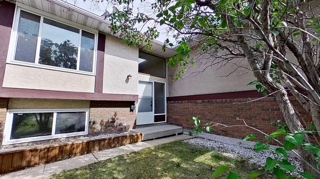 105 Fonda - Main Image
