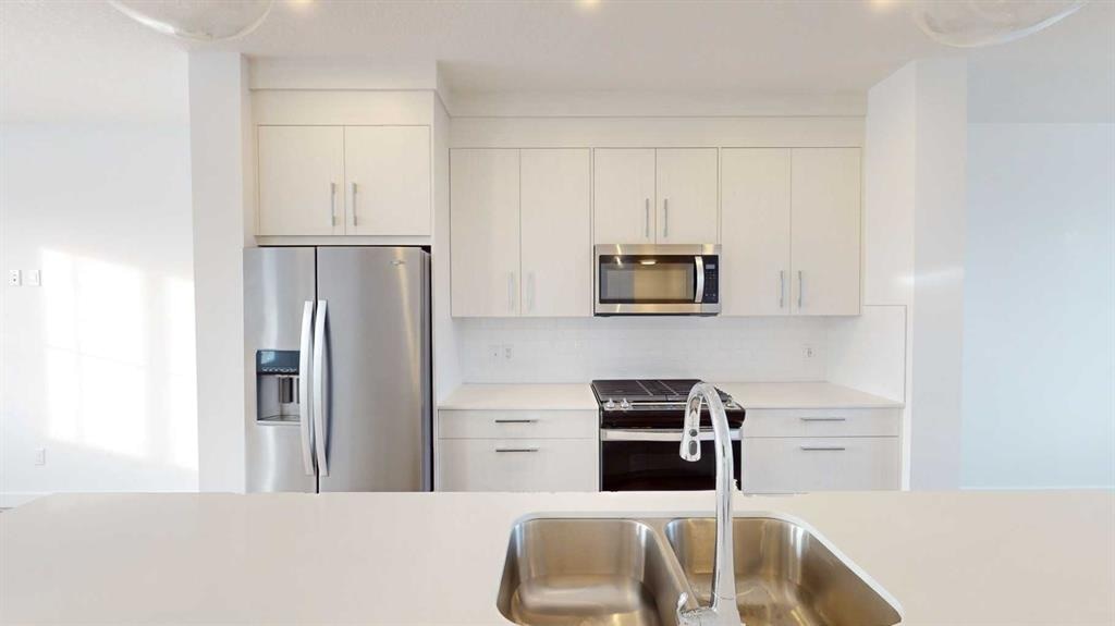 156 Cornerstone - Main Image