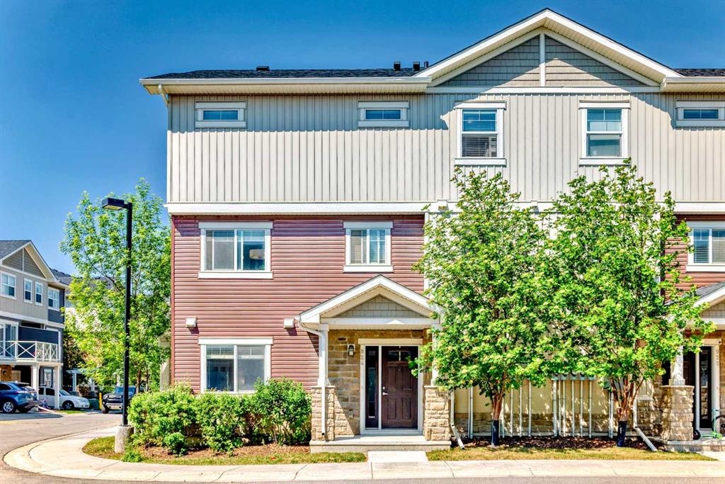 824 Skyview Ranch - Main Image