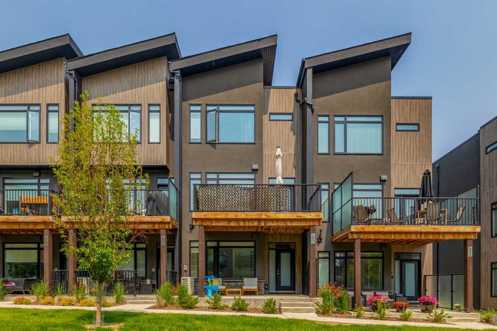 49 Royal Elm - Main Image