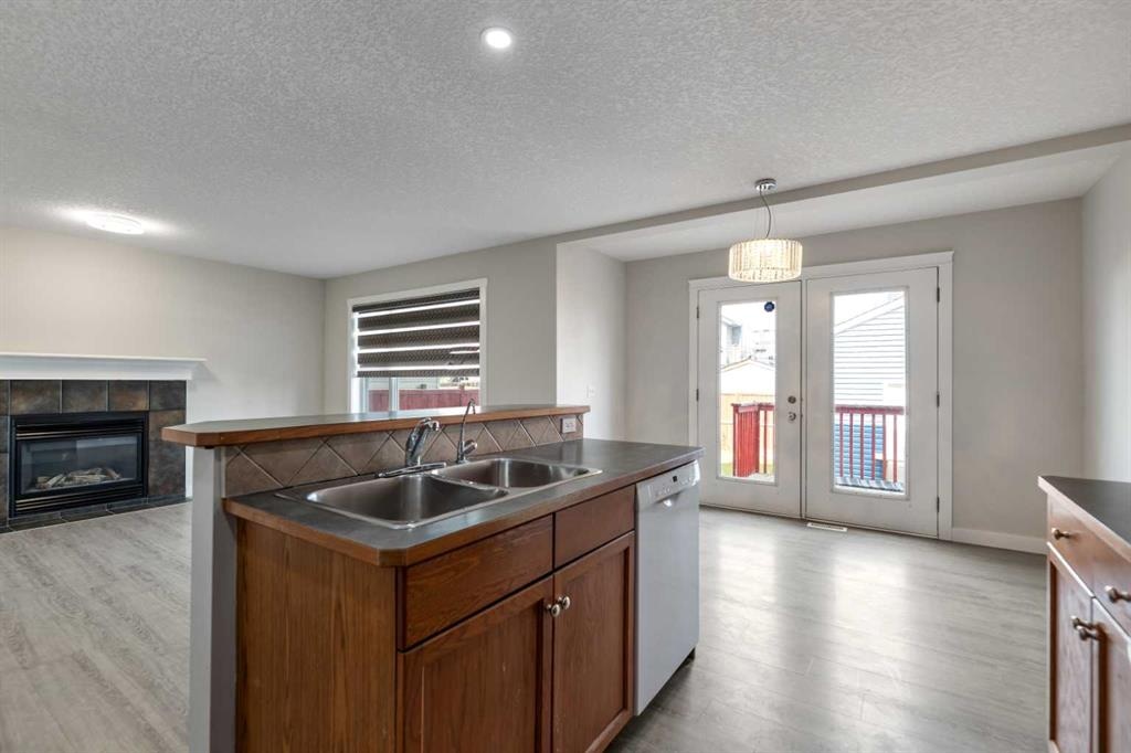 124 Saddlecrest - Main Image