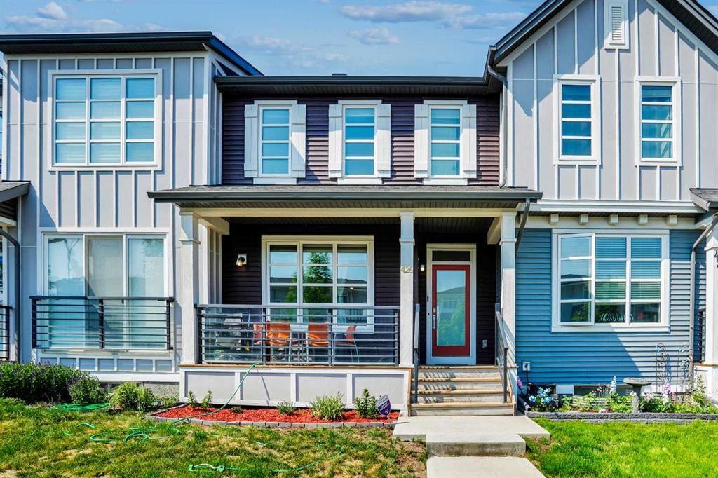 426 Belmont - Main Image