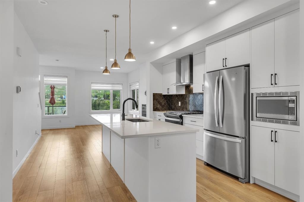169 Greenbriar - Main Image