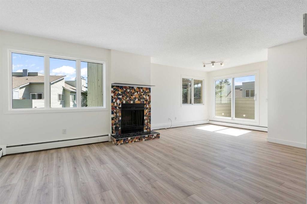 80 Glamis - Main Image