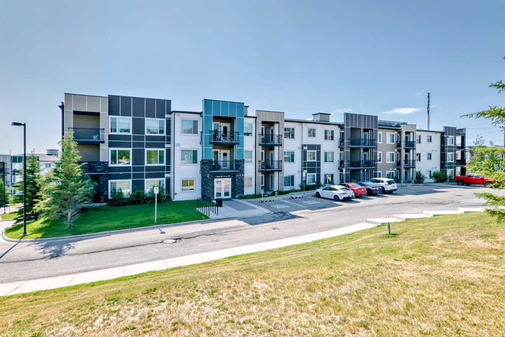 8 Sage Hill - Main Image