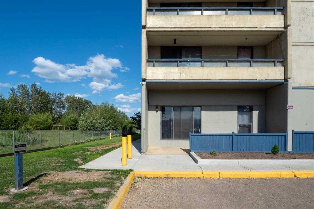 13221 MacDonald - Main Image