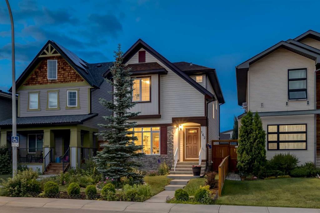 162 WALDEN - Main Image