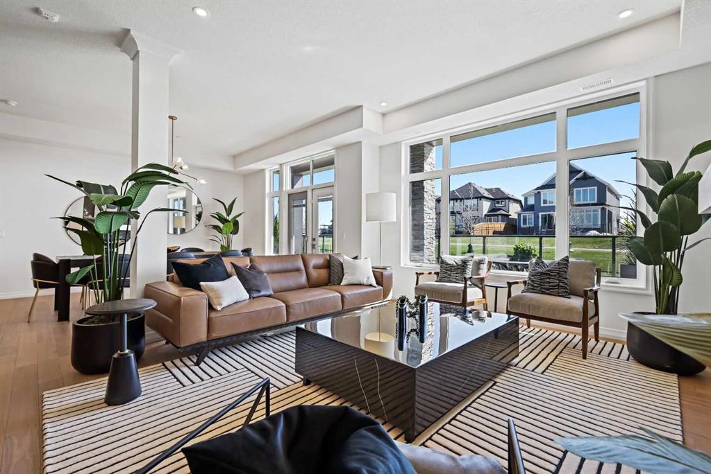 120 Marina - Main Image