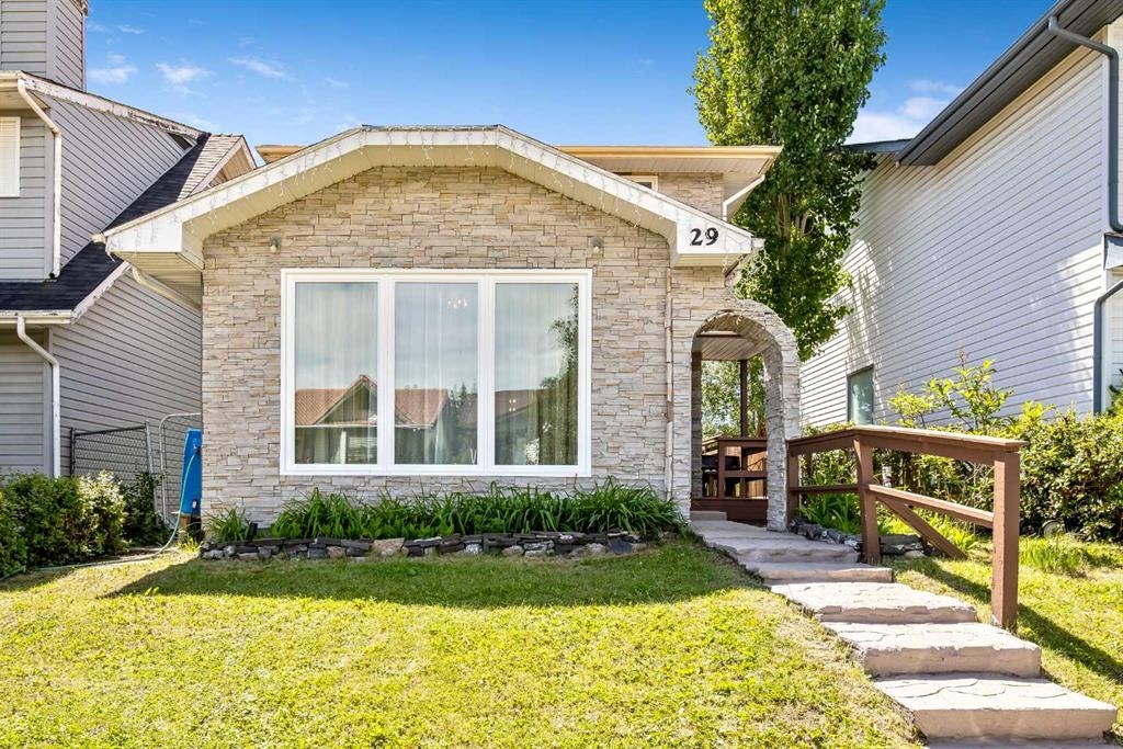 29 Woodglen - Main Image