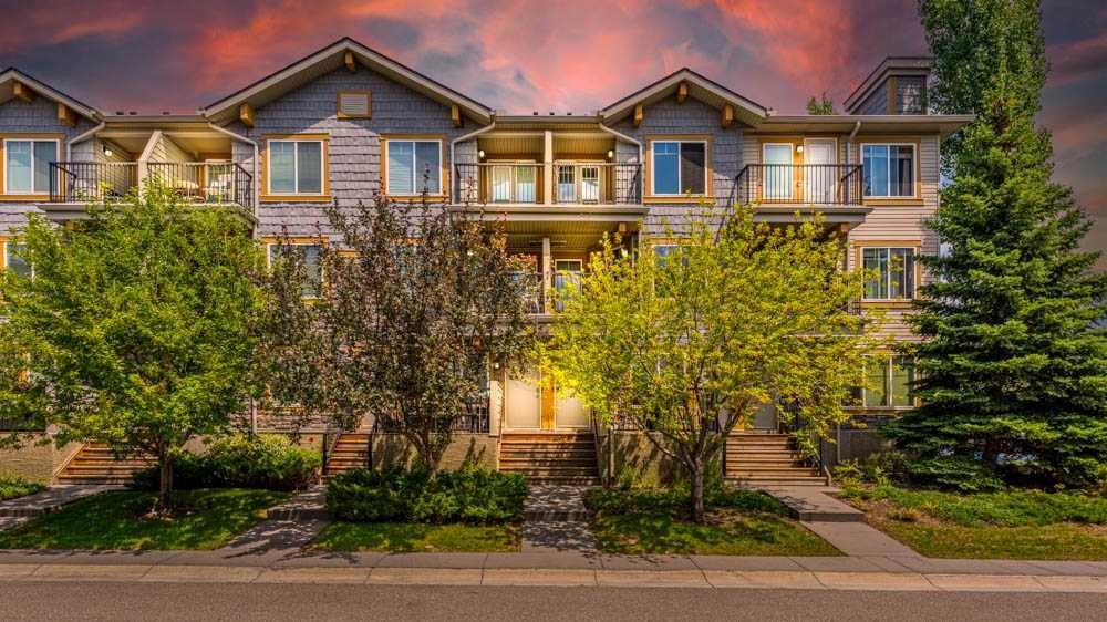 152 Mckenzie Towne - Main Image