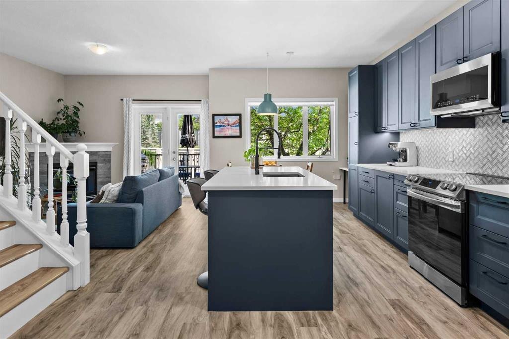 96 Simcoe - Main Image