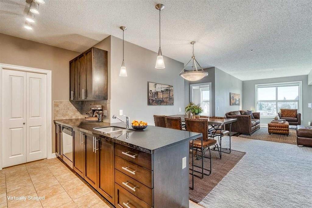 88 Arbour Lake - Main Image
