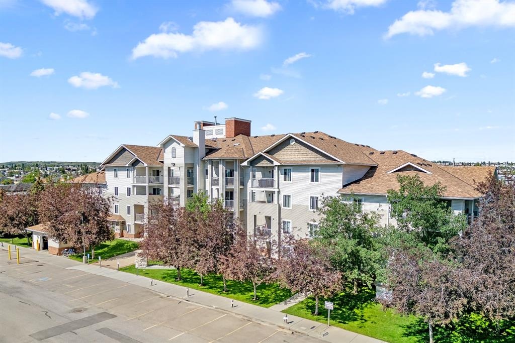 16 Country Village - Main Image