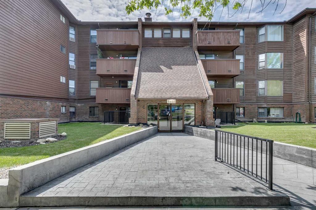 8403 Fairmount - Main Image
