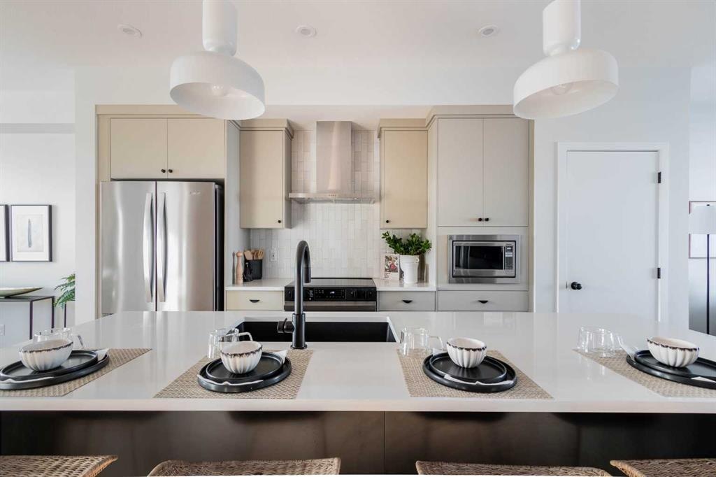 1449 Rangeview - Main Image