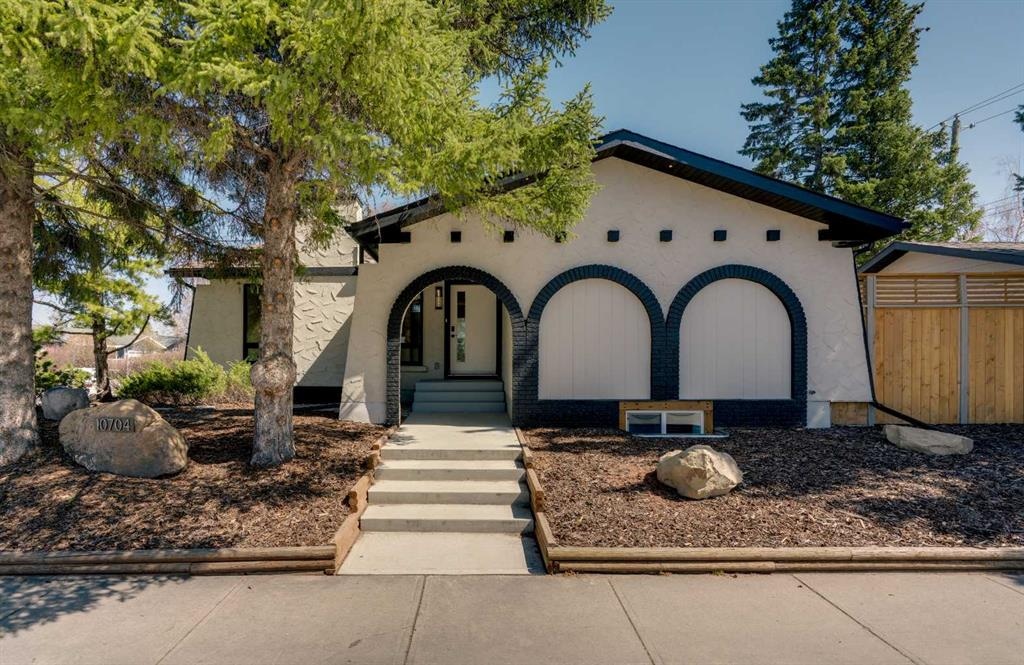 10704 Oakfield - Main Image