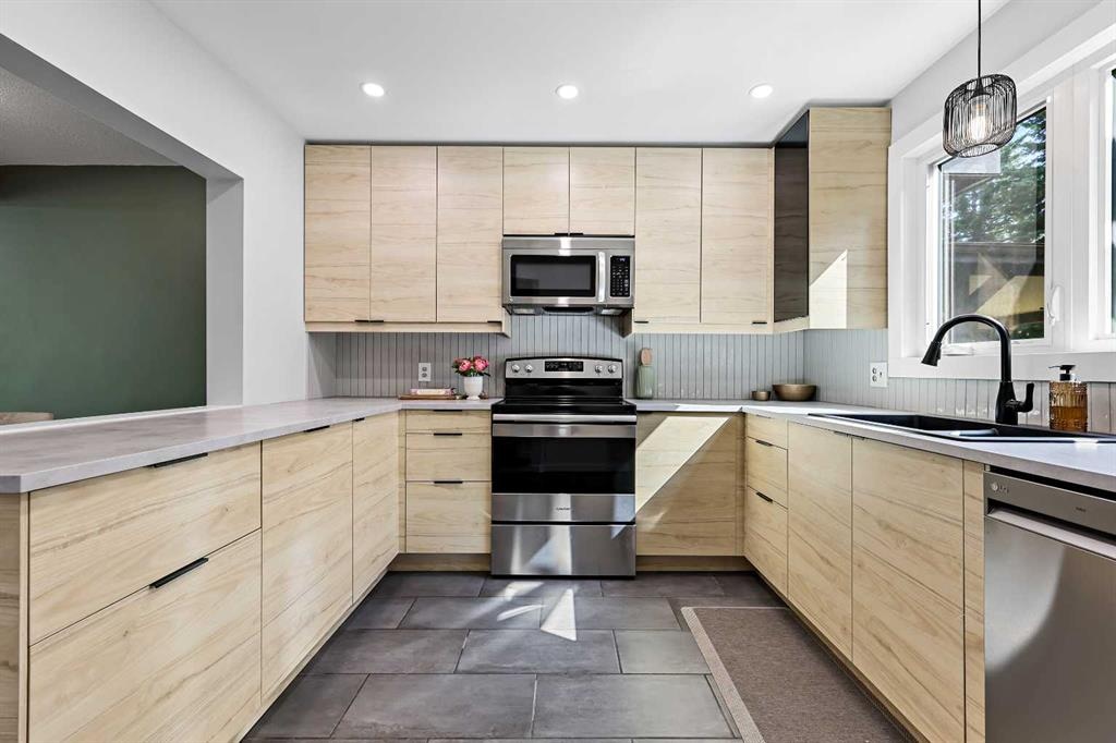10910 Bonaventure - Main Image