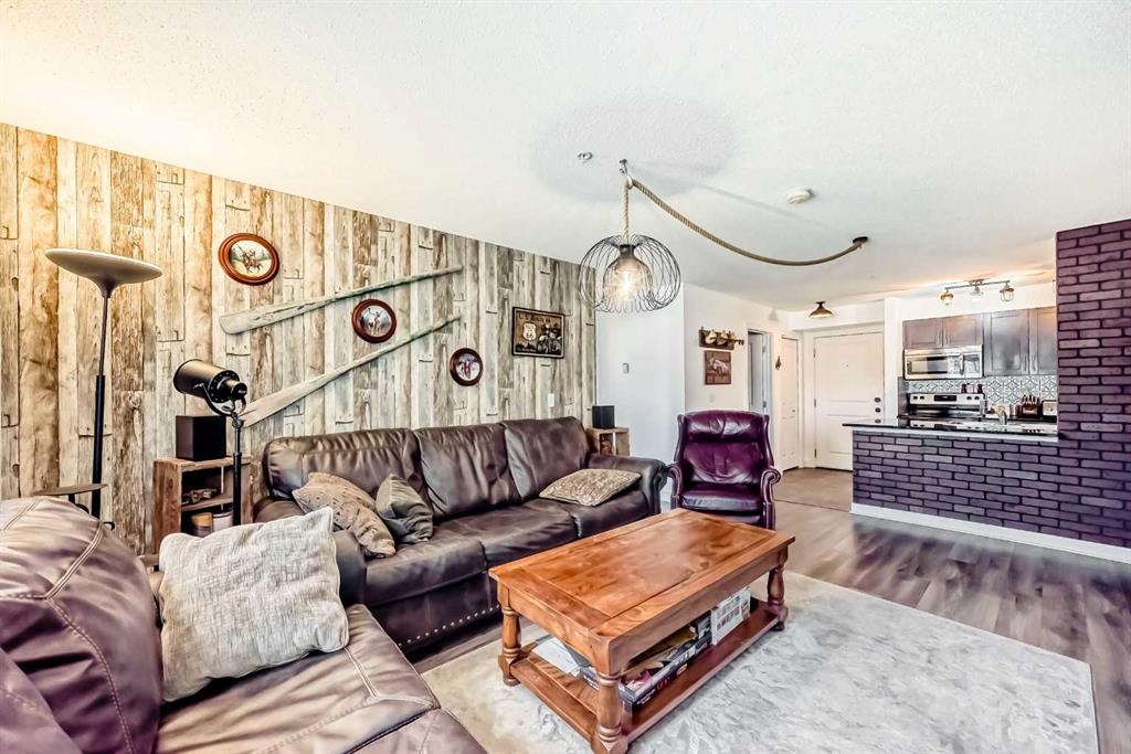 81 legacy - Main Image