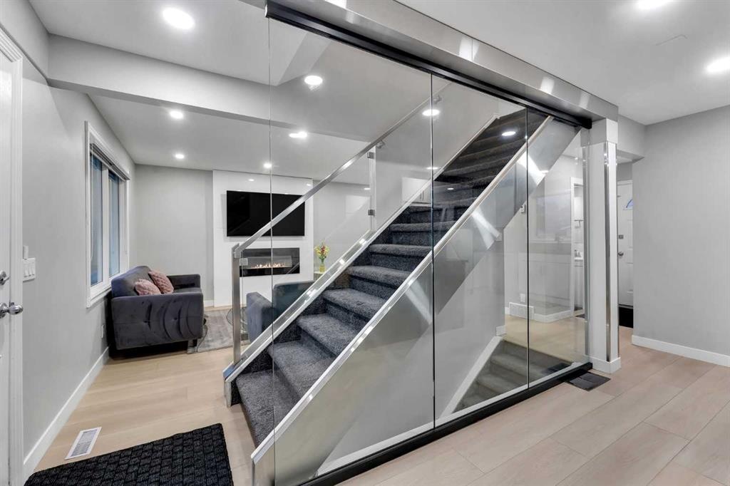 251 Rundlecairn - Main Image